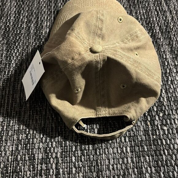 Vuori NEW ball cap - Picture 2 of 4